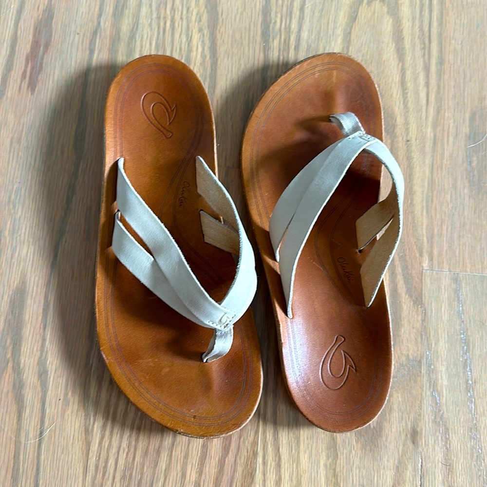 OLUKAI Kaekae woman’s beach sandal
